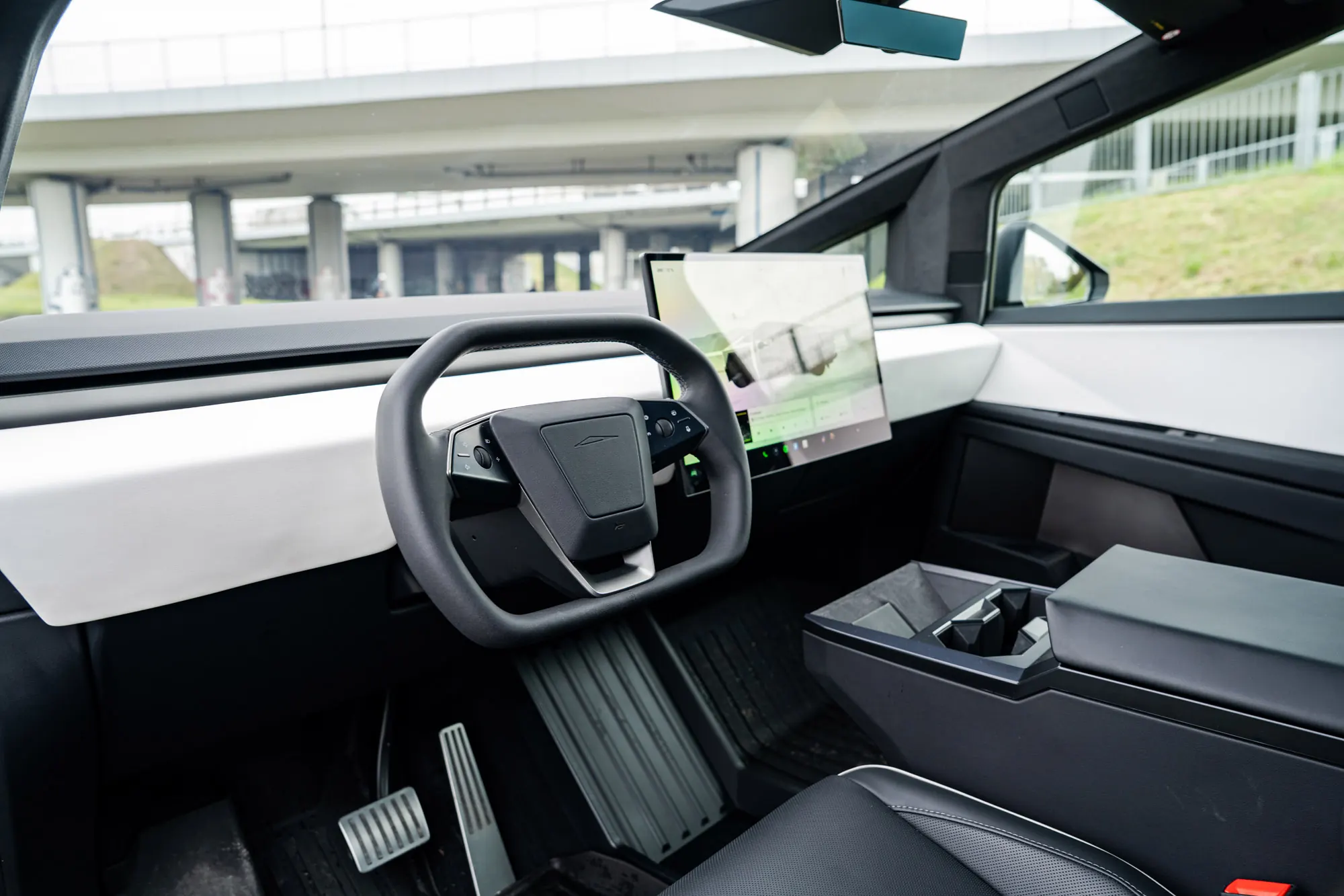 Tesla Cybertruck — zdjęcie 7